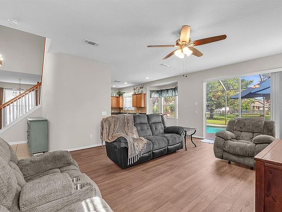 3rd image of 16306 DORMAN ROAD