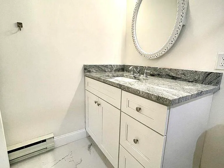 19B Maplewood Dr #52 — Photo 14