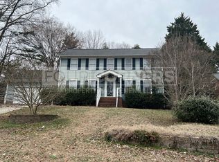 5524 Robinridge Rd, Greensboro, NC 27410