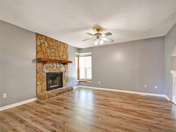 5th image of 3585 Marshall Ct
