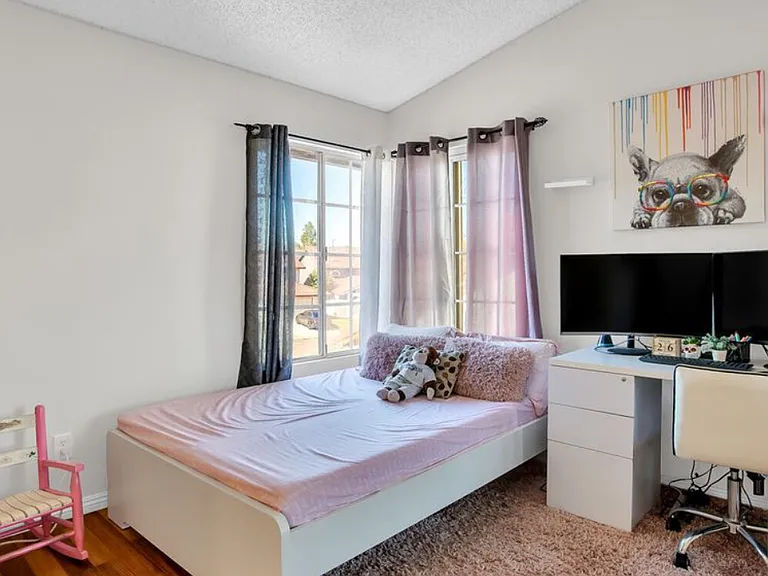 720 Matthisen Cir — Photo 19
