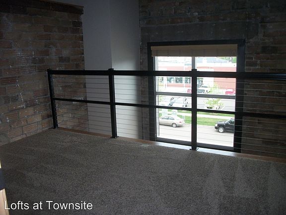 3rd image of 810 4th Ave S APT 236