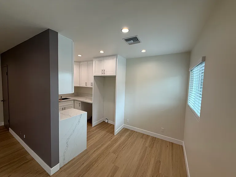 4904 Tujunga Ave #6 — Photo 9