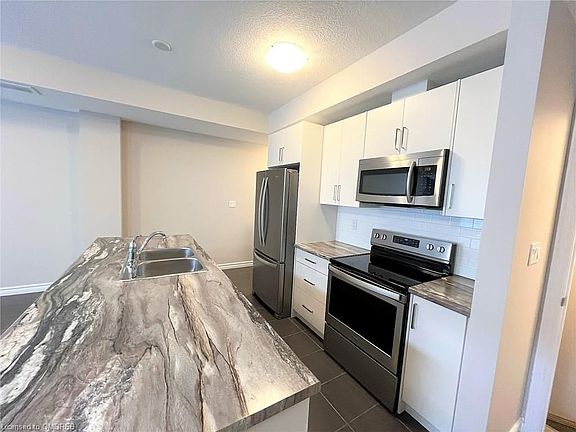 5th image of 445 Ontario St N #146