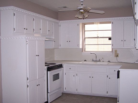 5th image of 1204 SW 81st St