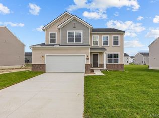 54564 Mockingbird Dr, Chesterfield, MI 48047