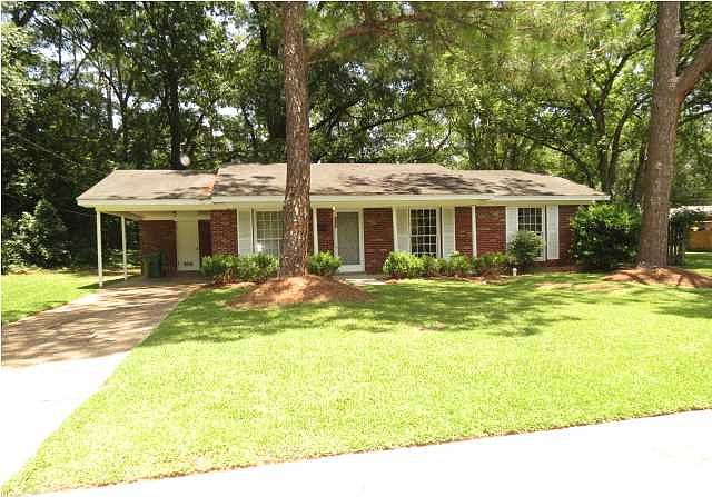 2nd image of 1723 Hill Hedge Dr