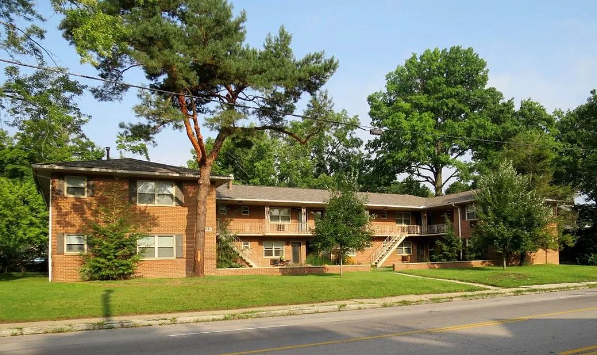 1 bed, 625 sqft, $1,025 — Photo 1