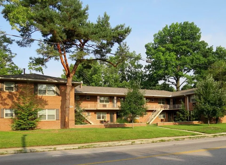 3081 Indianola Ave #C