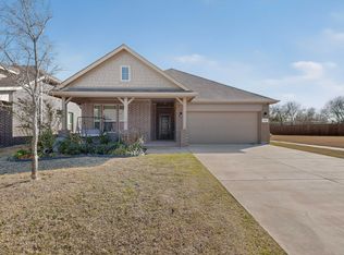 625 Hogan Dr, Denton, TX 76210