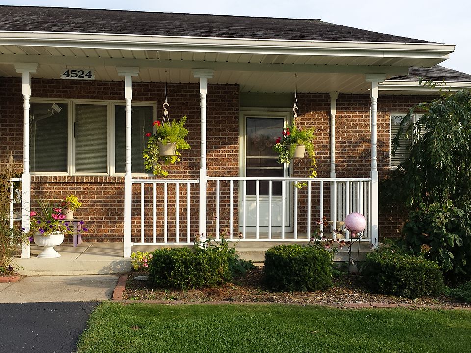1st image of 4524 N Valley Dr NE