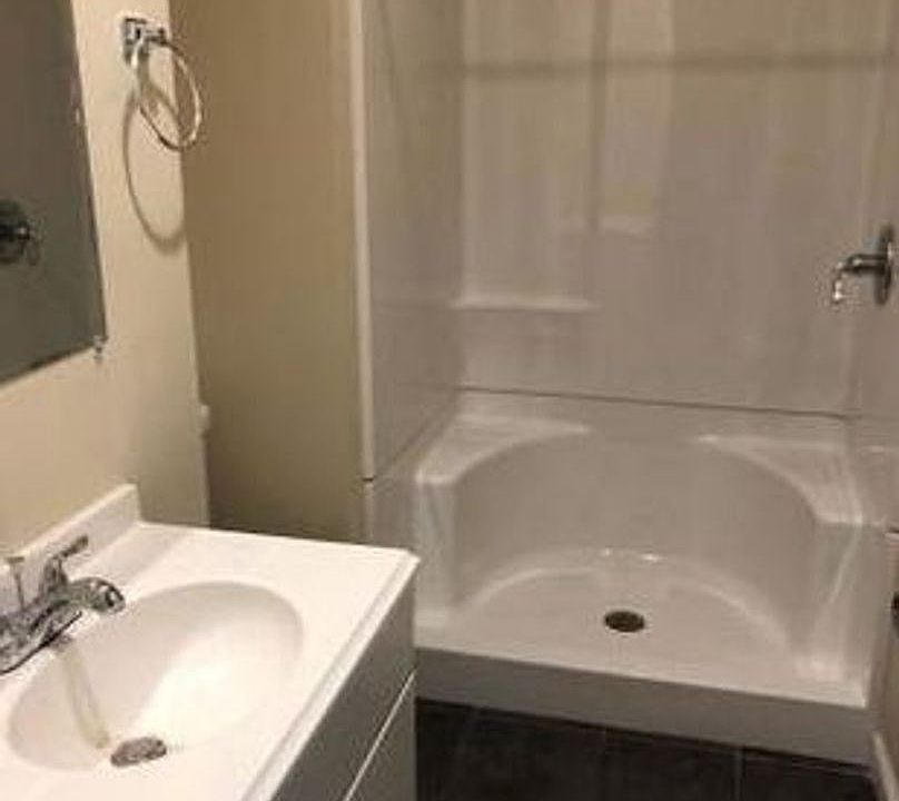 2nd image of 3312 Amber St #10383232