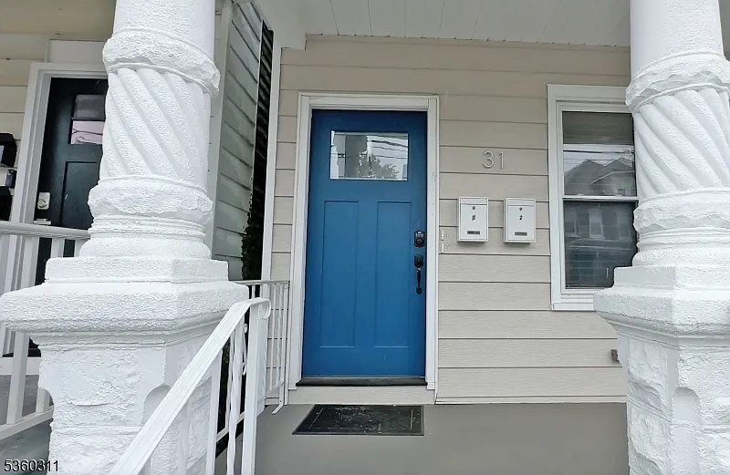Building Photo - 31 Glen Ave #1