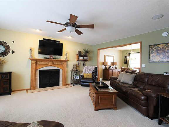 3rd image of 5301 Ironwood Dr