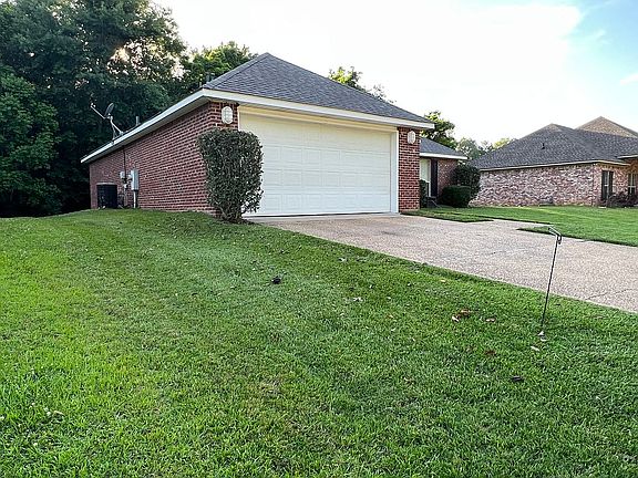 5th image of 329 Willow Bay Dr