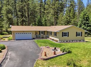 28205 Bear Lake Rd, Chattaroy, WA 99003
