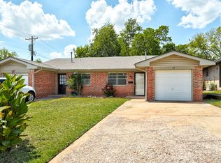 17 N Smythe Ave, Edmond, OK 73034