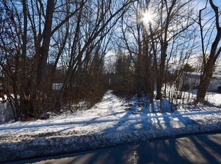 232 Highland Ave, Gardiner, ME 04345