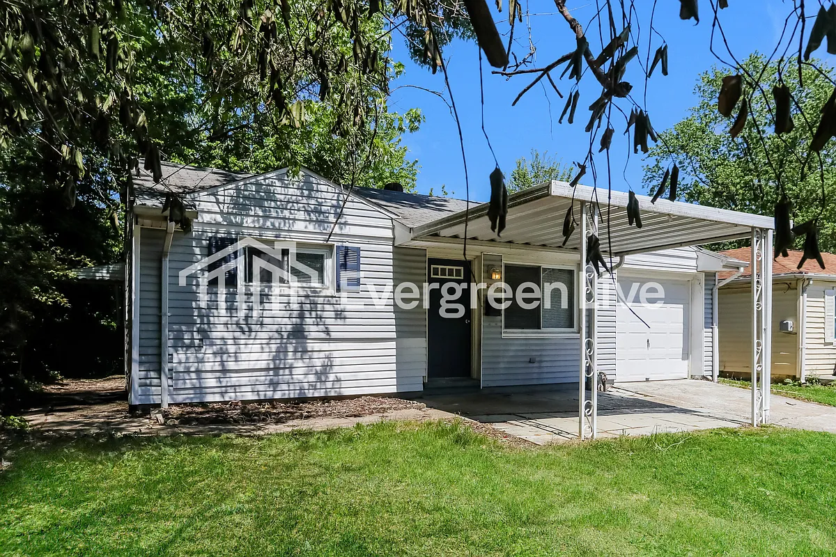 Building Photo - 3284 Warfield Ave