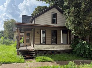 457 E 9th St, Erie, PA 16503