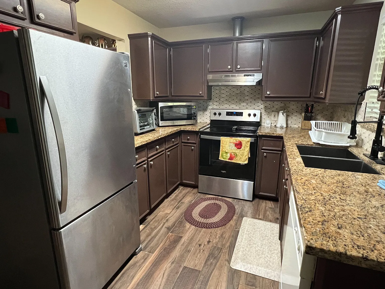 4 bed, 2.0 bath, 1550 sqft, $1,139 — Photo 3