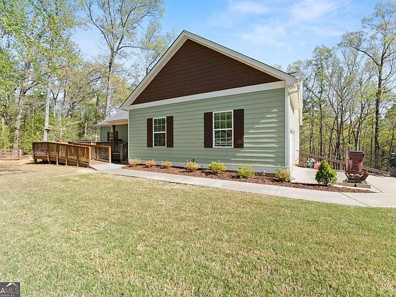 3rd image of 334 Old White Oak Trl