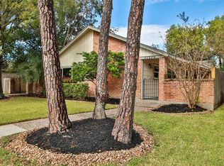 11506 Piping Rock Dr, Houston, TX 77077