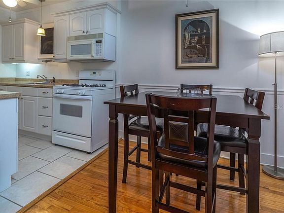 5th image of 130 4th Ave N APT 107