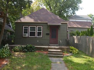 1518 Jersey Ridge Rd, Davenport, IA 52803