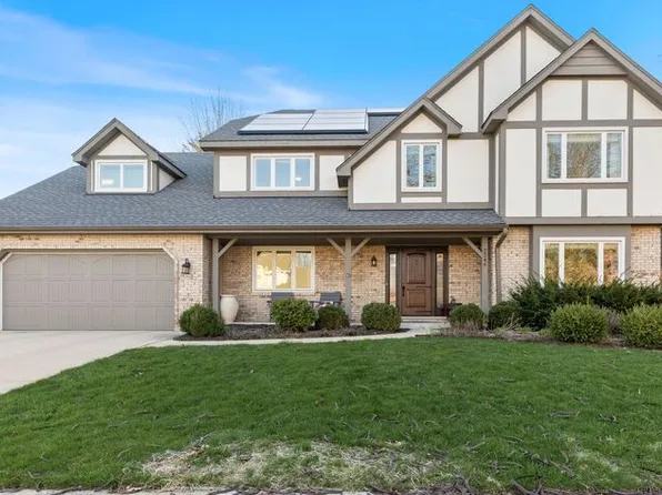 2246 Keim Rd, Naperville, IL 60565