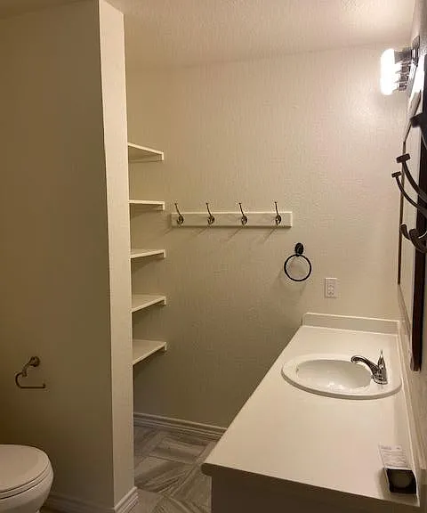 823 Monterrey St — Photo 7