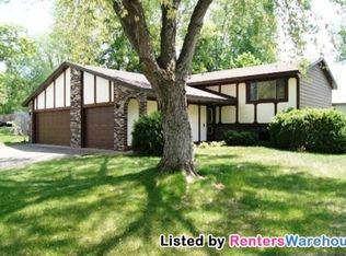 1594 73 1/2 Ave NE, Fridley, MN 55432