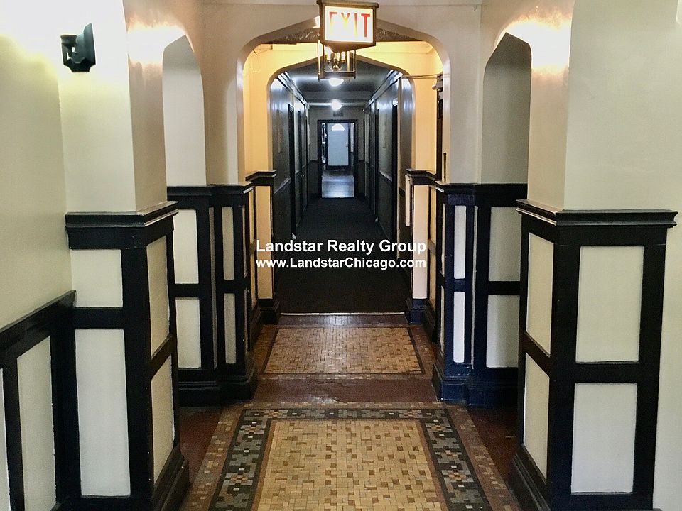2nd image of 948 W Cuyler Ave APT 214