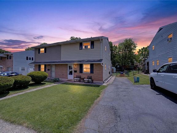 3rd image of 283 Poplar St