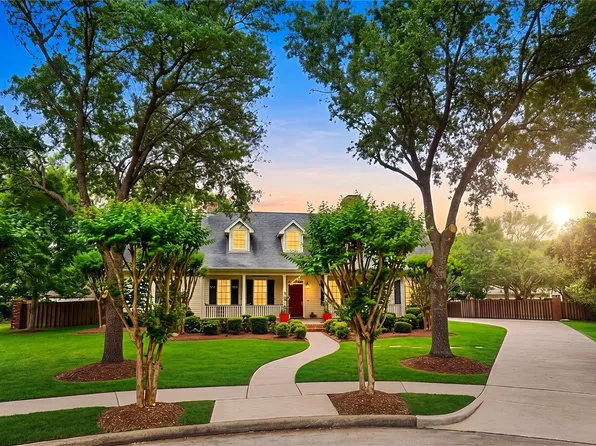 1219 Larkspur Ln, Seabrook, TX 77586