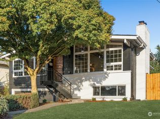 8320 Seward Park Ave S, Seattle, WA 98118