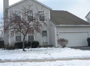 4030 Walnut Crossing Dr, Groveport, OH 43125