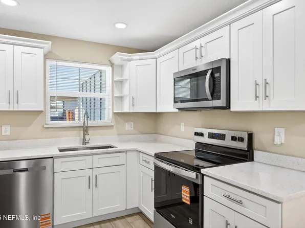 2114 Hugh Edwards Dr, Jacksonville, FL 32210