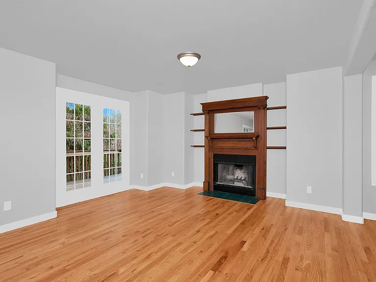 10708 NE 107th Pl — Photo 9