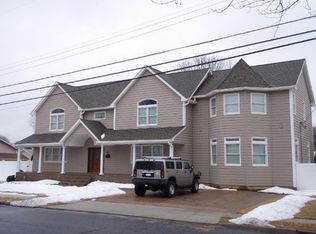240 N Walnut St, Massapequa, NY 11758