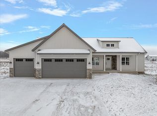 1783 Blaketon Dr NW, Grand Rapids, MI