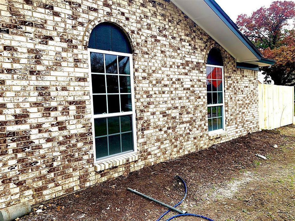 1st image of 1911 Lanette Ln