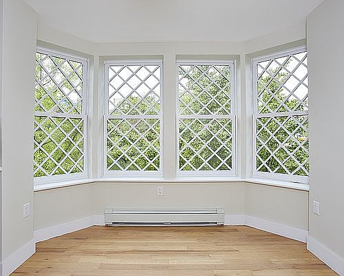 3rd image of 109 Gates Ave APT 2