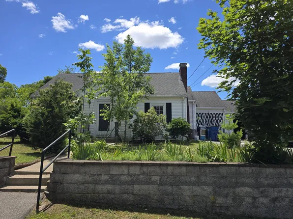 26 Edwin St, Randolph, MA 02368
