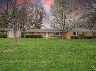1170 Hillcrest Dr, Temperance, MI 48182