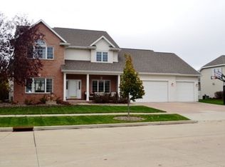 4933 N Silentwind Way, Appleton, WI 54913