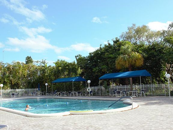 2nd image of 4400 Hillcrest Dr APT 1011B