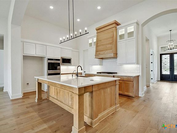 5th image of 513 Copper Sage Dr