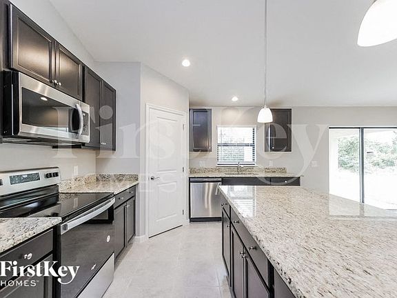 5th image of 4307 2nd St SW