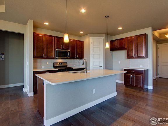 4th image of 504 Sage Ave